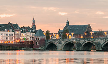 netherlands-maastricht-view-on-bridge-during-sunset