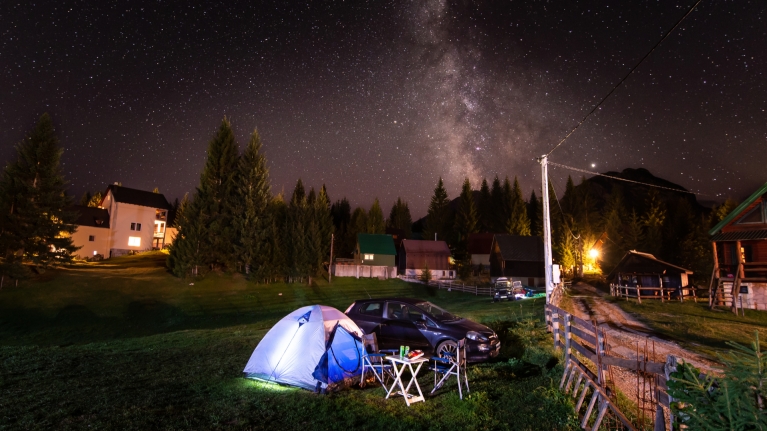 montenegro-zablajk-stargazing-tent-car