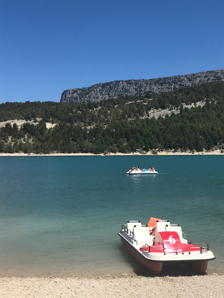 UGC-france-lake-of-Sainte-Croix